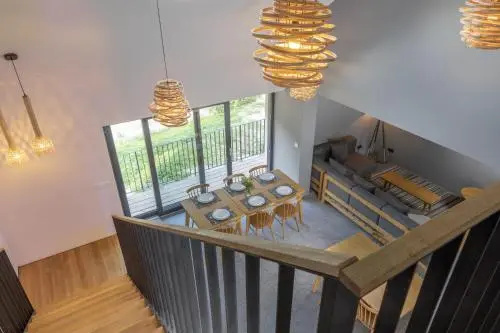Balcony & Terrace