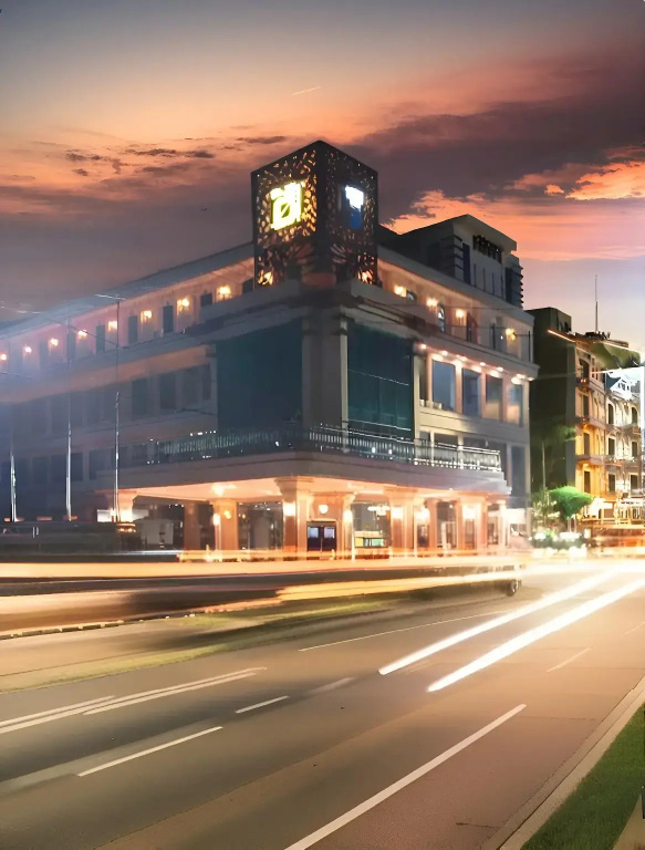 Hotel Golden Season