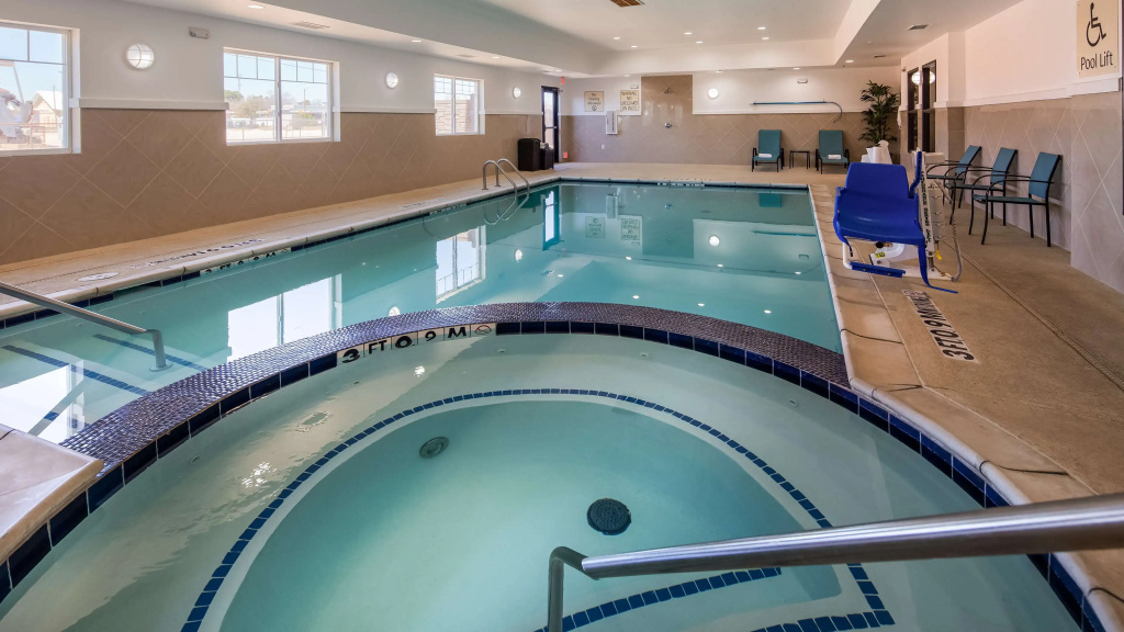 Best Western Plus Denver City Hotel and Suites - 3