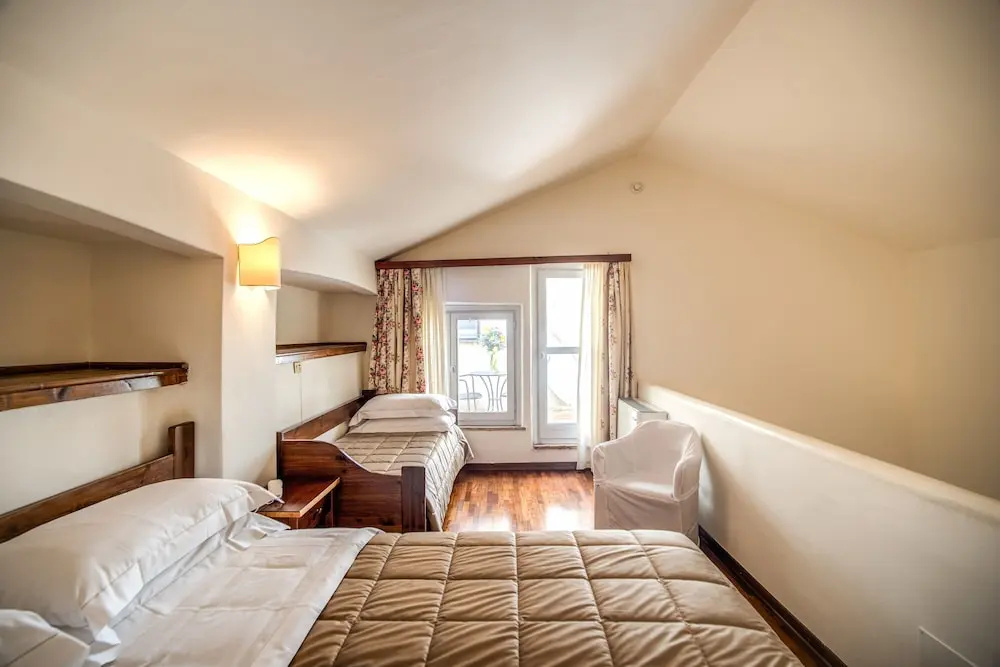1 Bedroom Standard Triple room