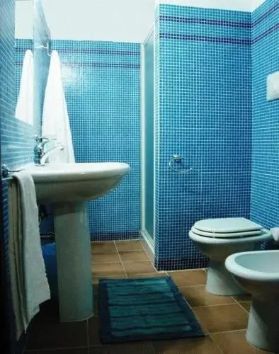 尊貴雙人房，配有大雙人床