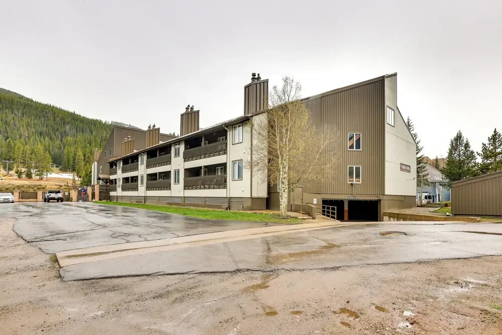 Pool + Ski-in Access: Copper Mountain Condo!