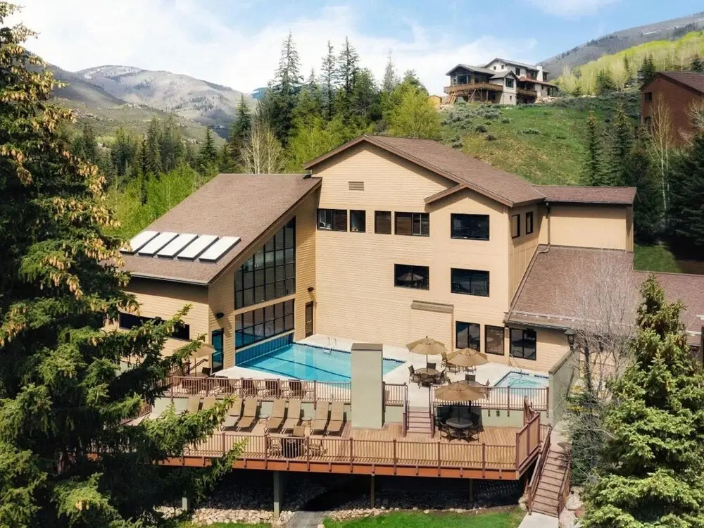 Vail Luxury Condos by VRHost