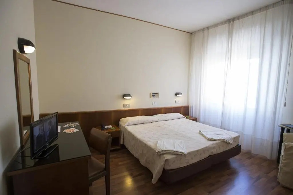 Hotel Miralaghi - Chambres