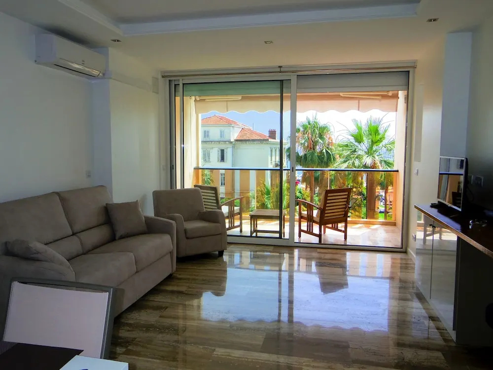 Studio with balcony