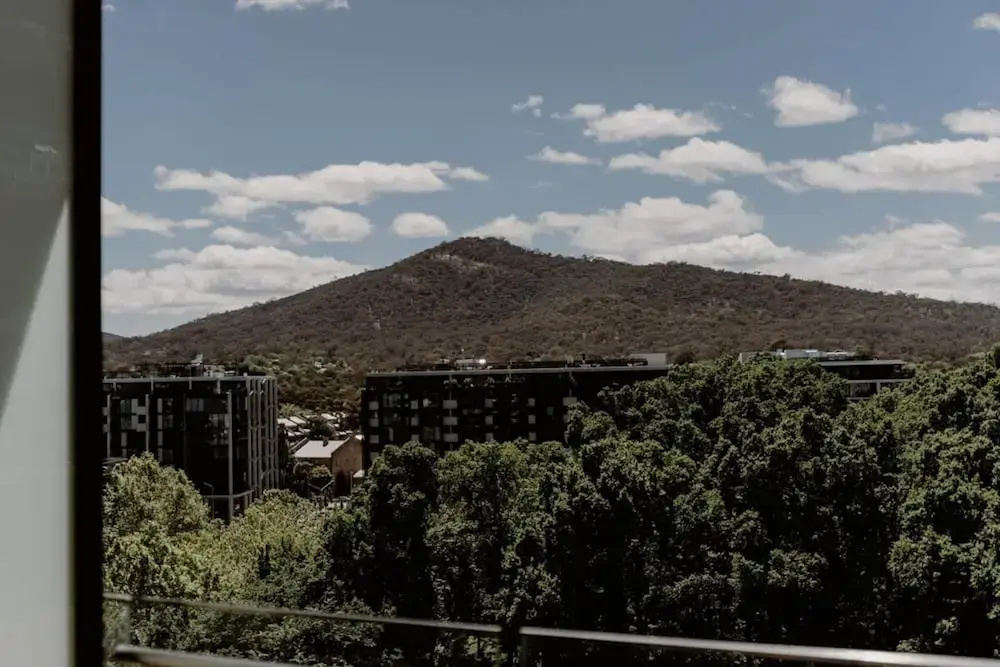 Center 1-bed With Gym, BBQ and Stunning Views