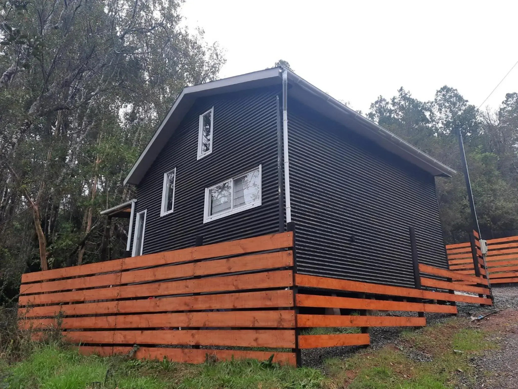 Cabaña con tinaja en bosque Valdiviano