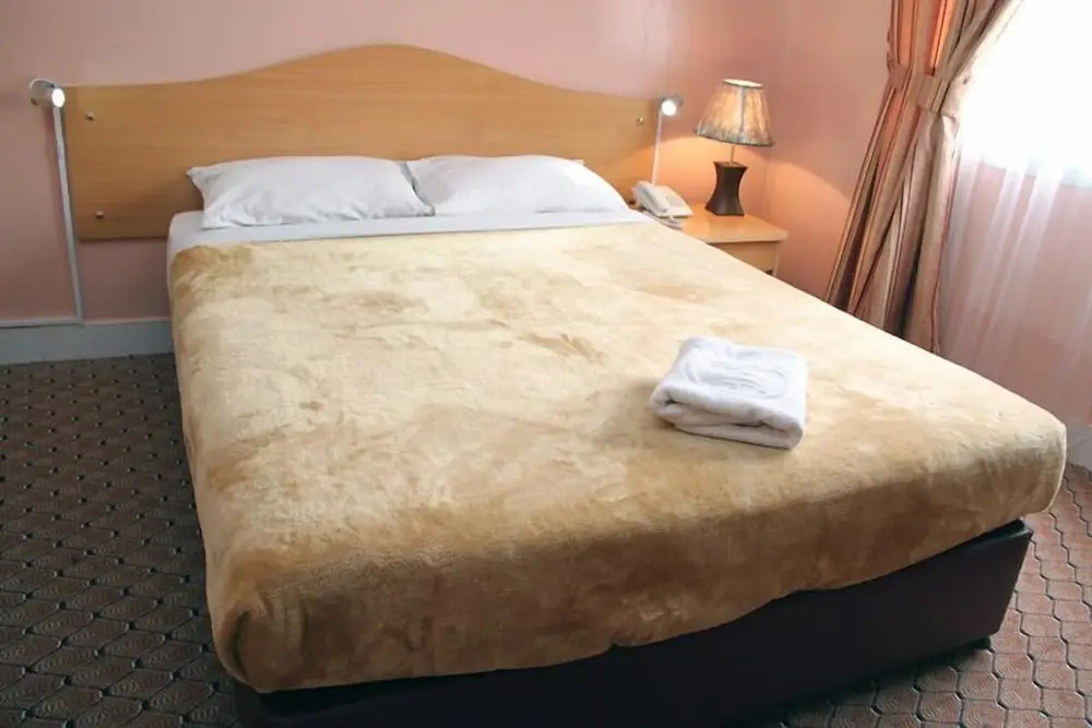 Отель Zaineast Hotel в Дубае