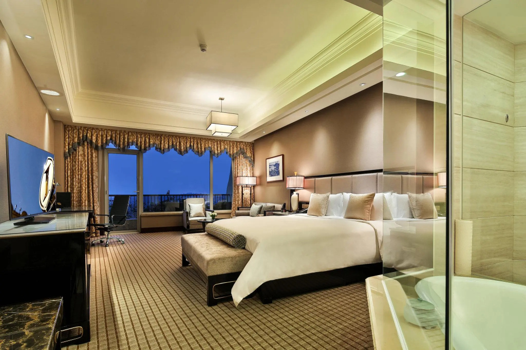 Superior room with mountain view