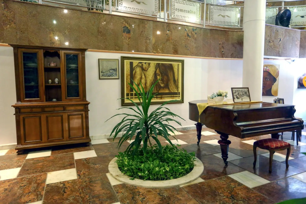 Esmeralda Praia Hotel - Général