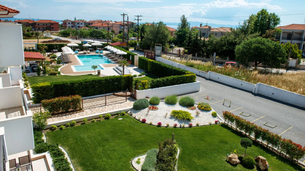 Balcony & Terrace