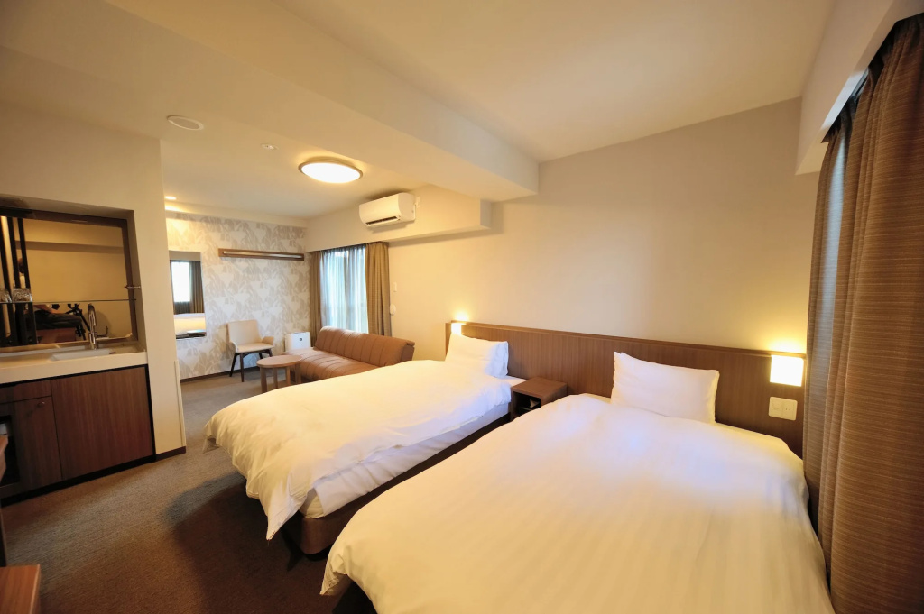 Отель Dormy Inn EXPRESS Meguro Aobadai Hot Spring в Токио