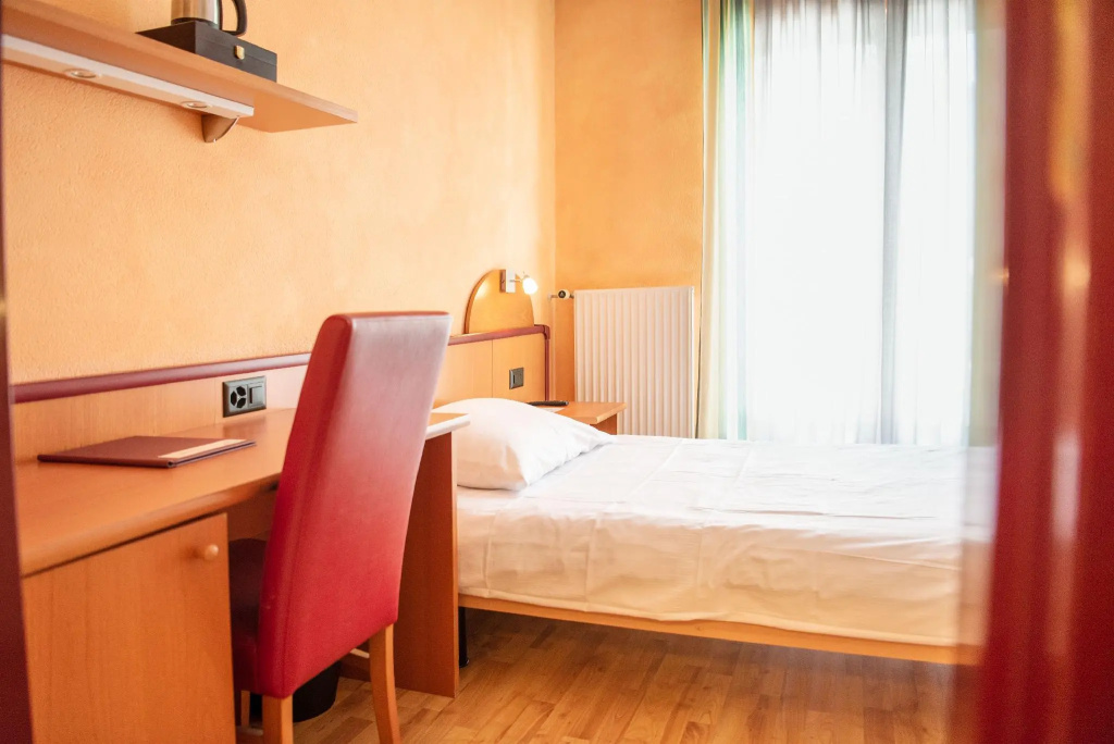 Tailormade Hotel AL GIARDINETTO Biasca - Chambres