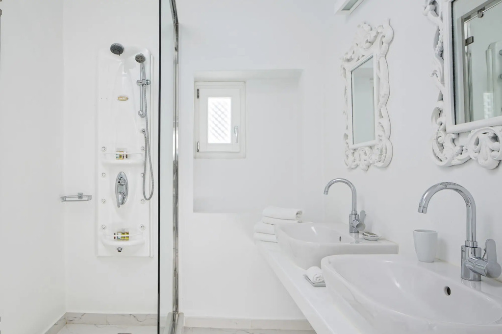 Canaves Oia Suites image General