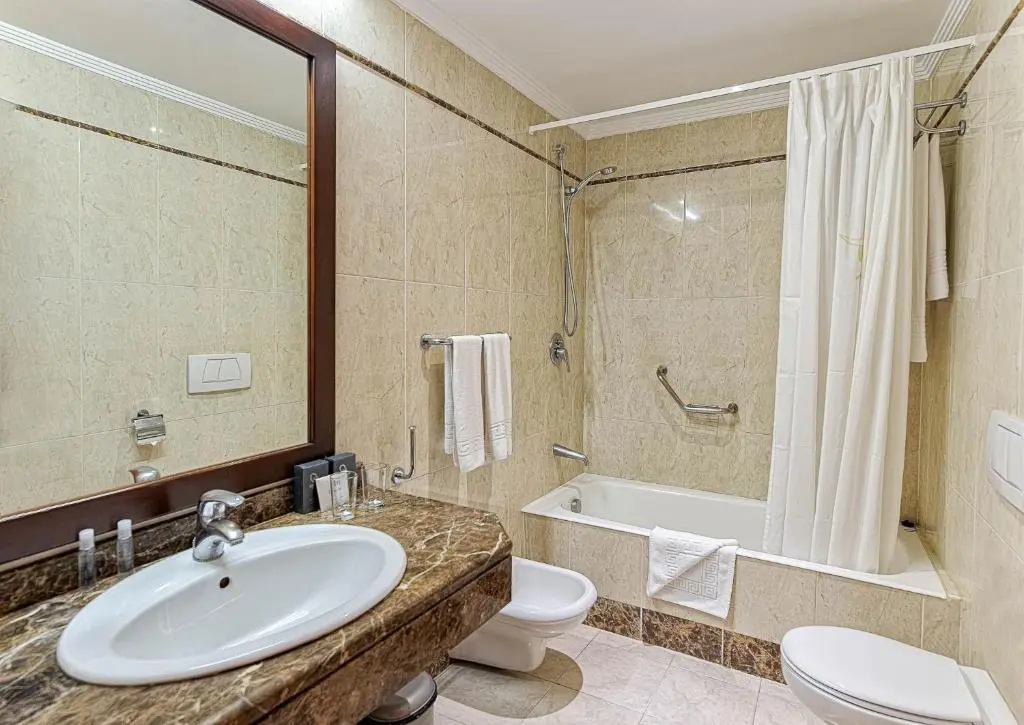Hotel Perla Marina - Chambres
