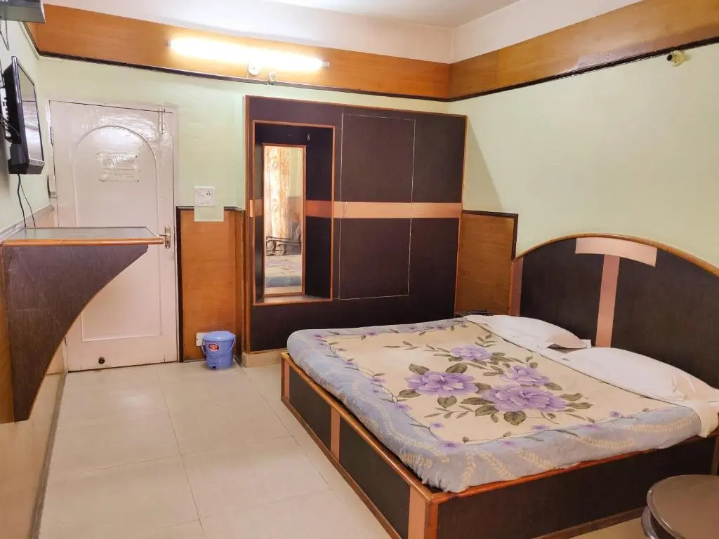 Economy Double room (full double bed)