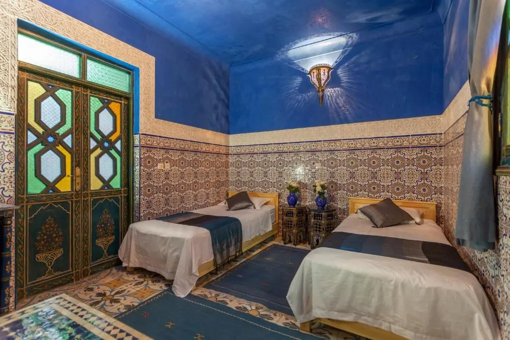 Double room (full double bed)