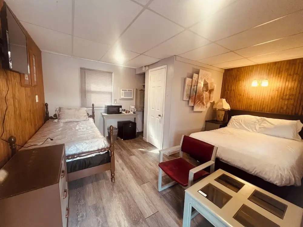 1 Bedroom Standard Family room