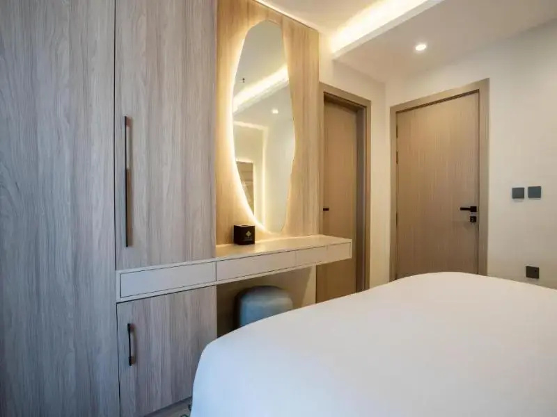 Deluxe Double room (full double bed)
