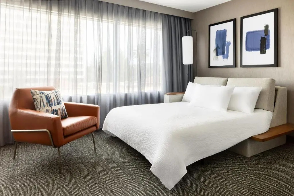 Courtyard by Marriott Los Angeles Woodland Hills - Chambres
