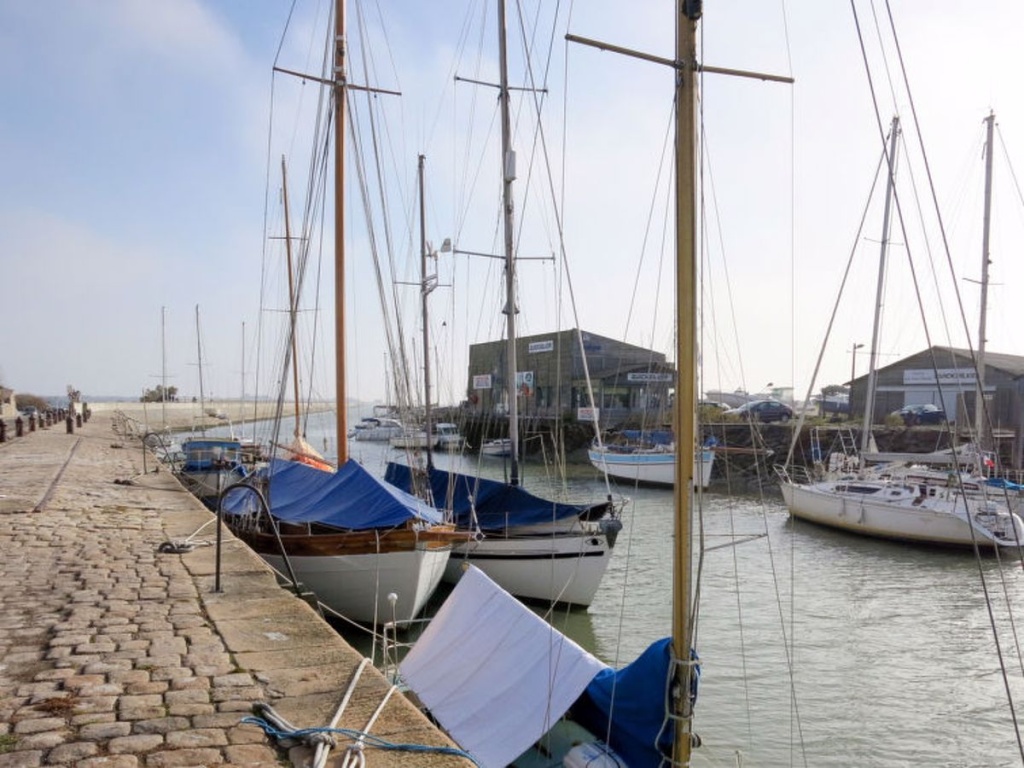 Beach & Waterfront