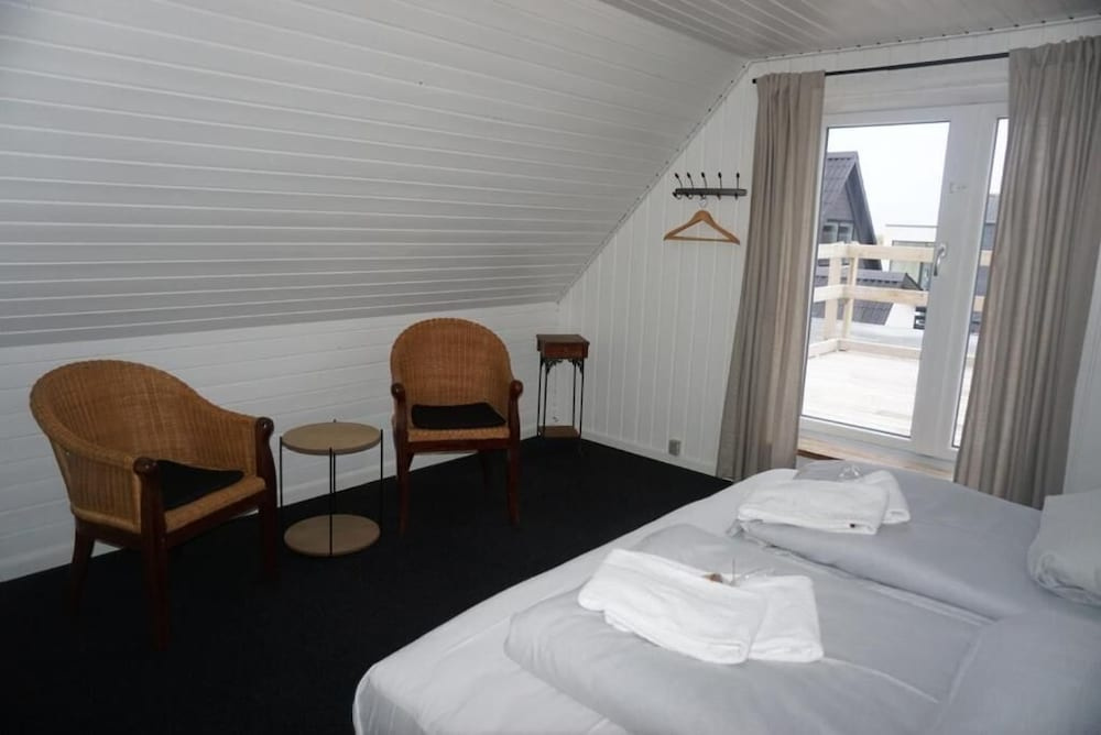 Standard Double room with balcony and with sea view (full double bed)