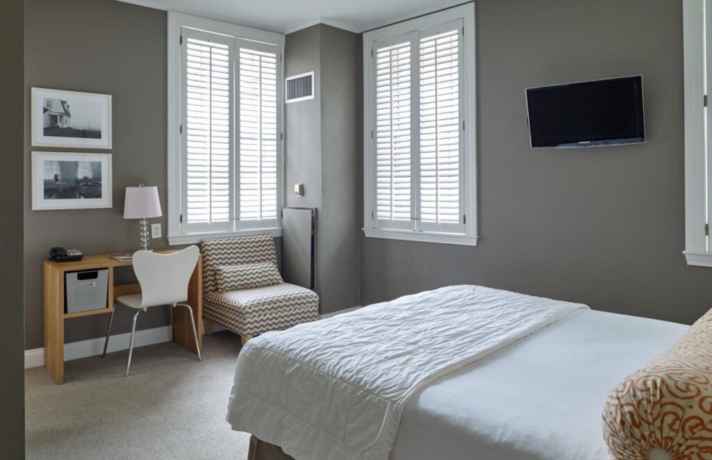 Beacon Hill Hotel by null