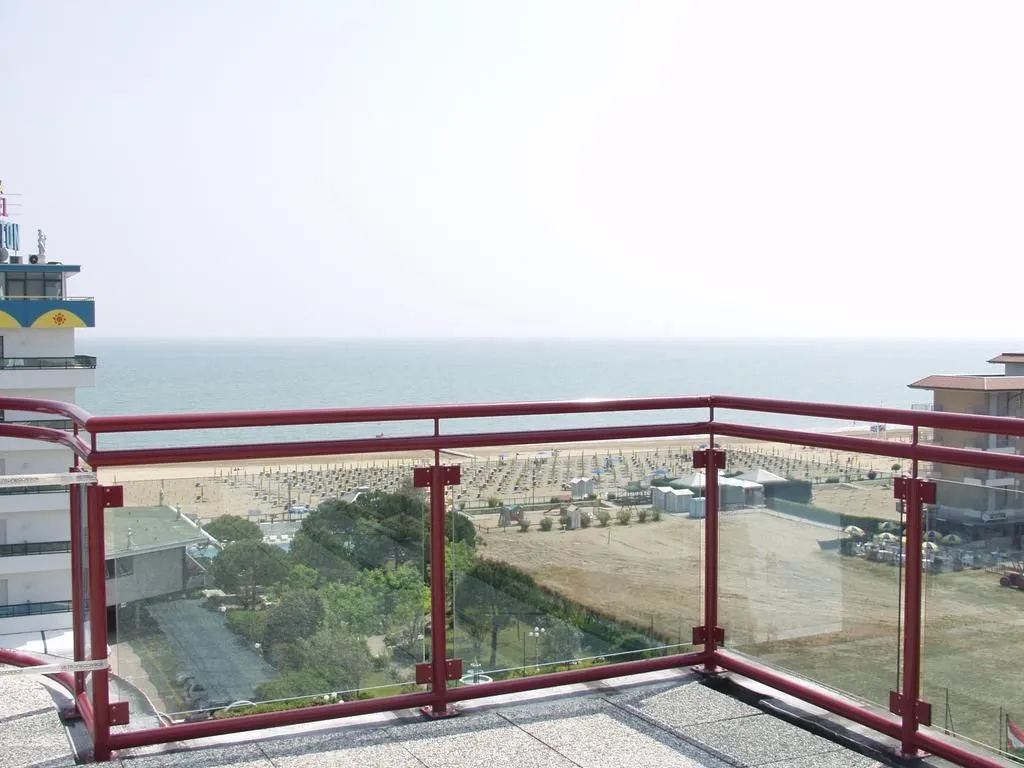 Beach & Waterfront