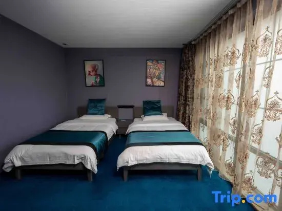 Deluxe Double room (twin beds)