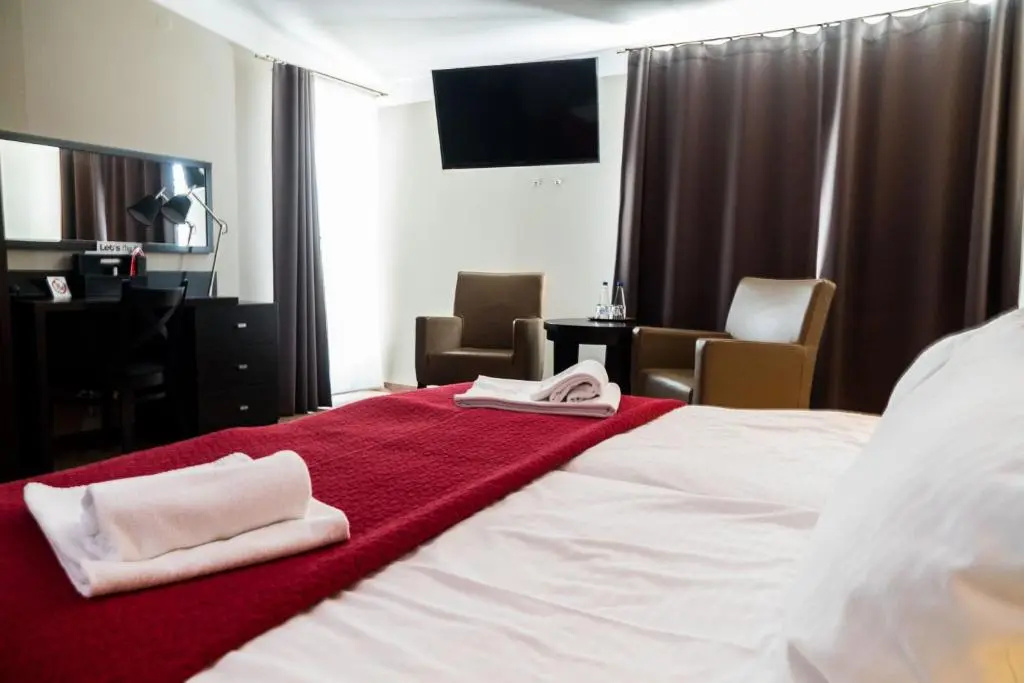 Superior Double room (full double bed)