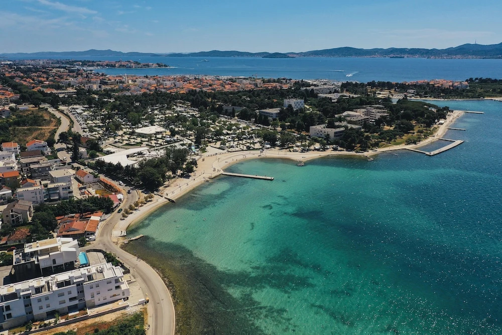 Beach & Waterfront
