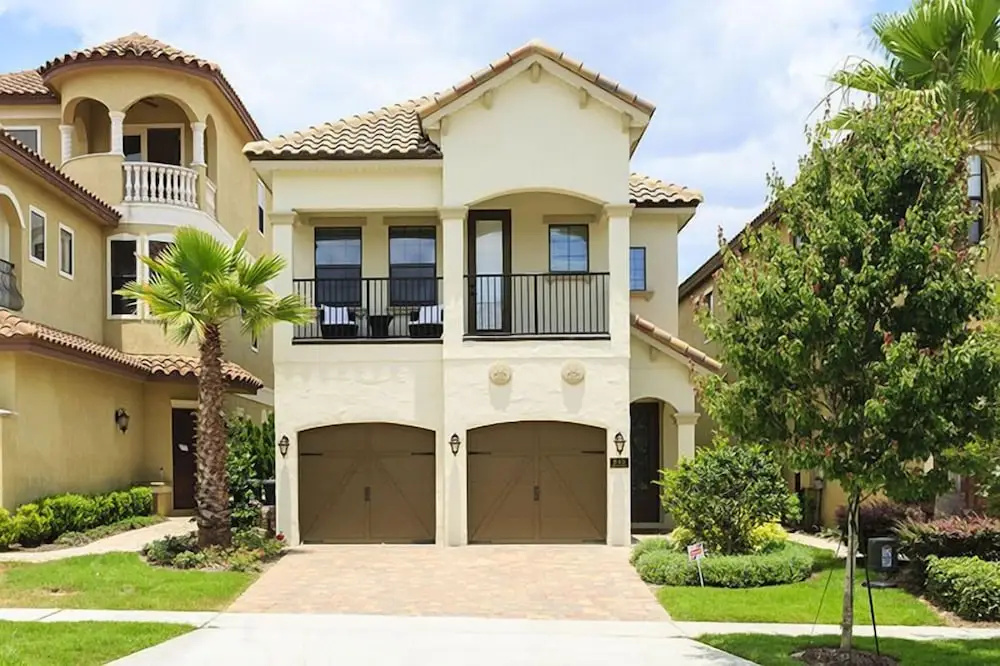 5 Bed 5 Ba Villa with Game Room, Pool & Spa