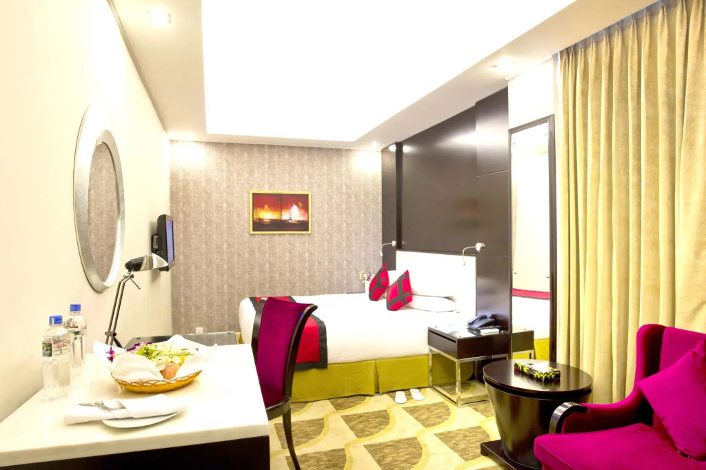 Deluxe Double room (full double bed)