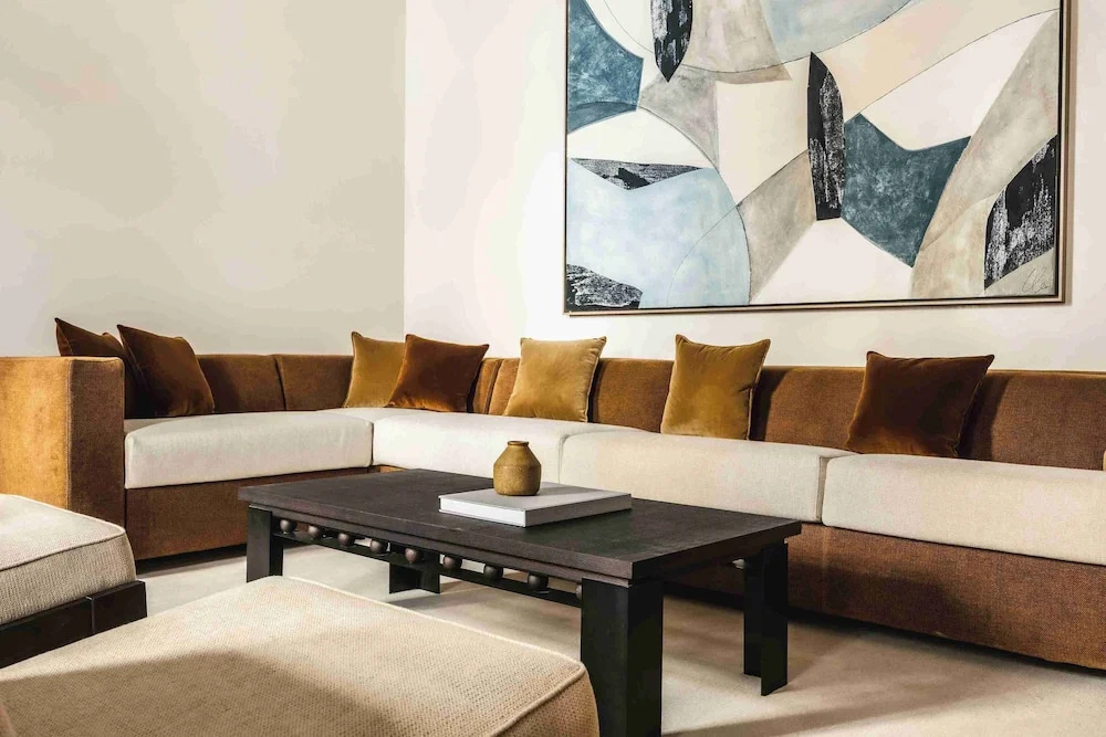 Mondovi Luxury Suites 64