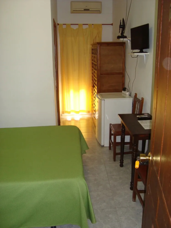 Economy room