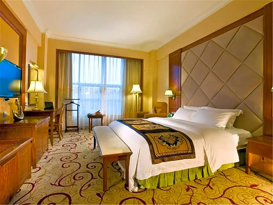 Business Double room (full double bed)