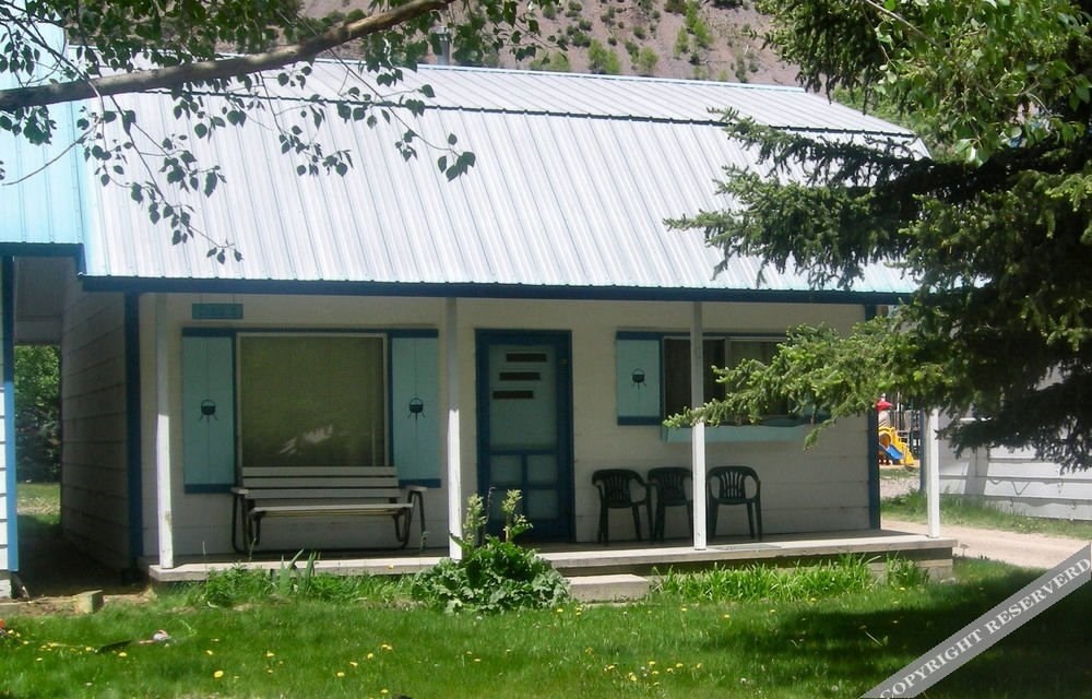 Iron Kettle Cabin Vacation Rental