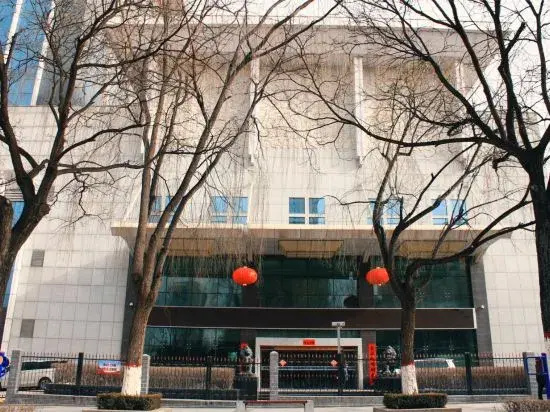 Xining Dongchuan Industrial Park Qingyun Hotel (Chengdong Wuyue Plaza)
