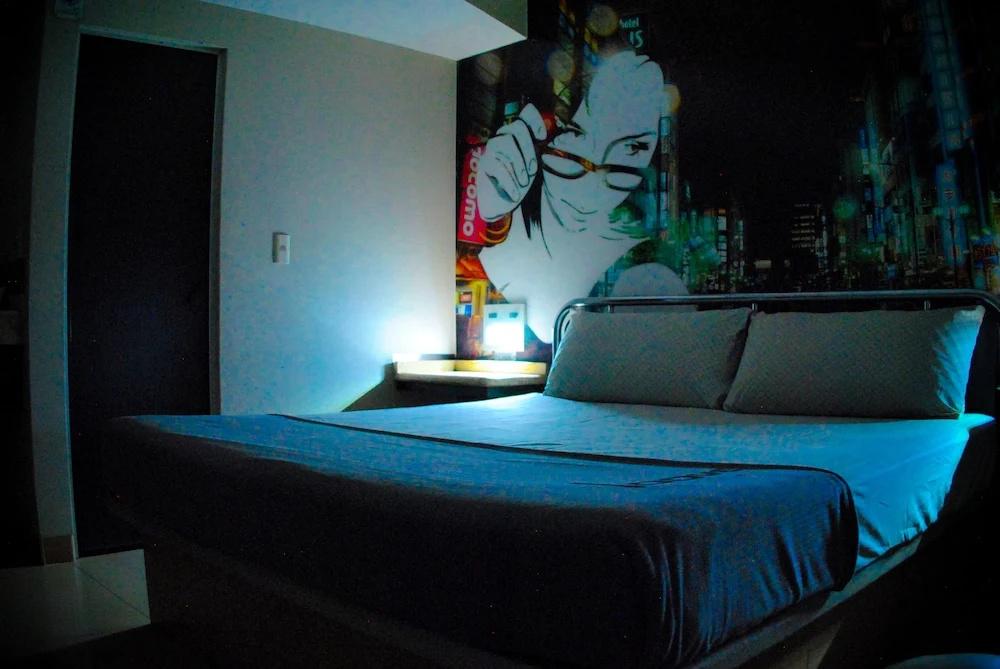 Loove Hotel (Adults only)