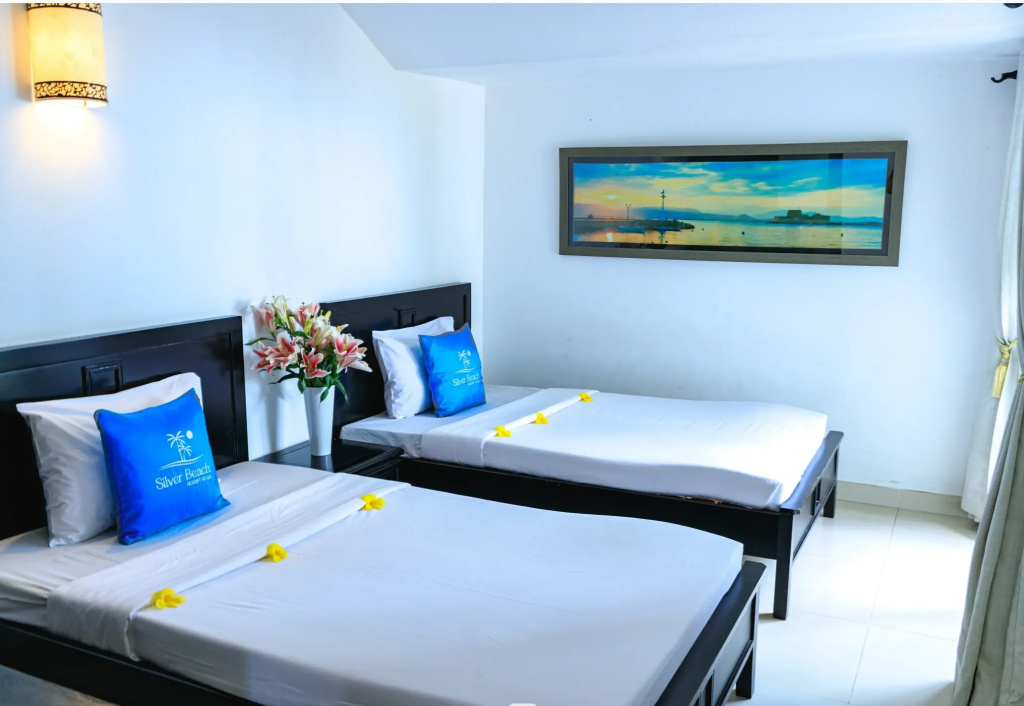 2 Bedrooms Villa beachfront