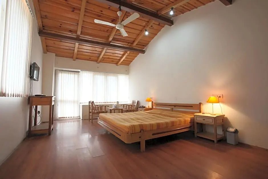 Aamod Monolith Resort Bhimtal - Chambres