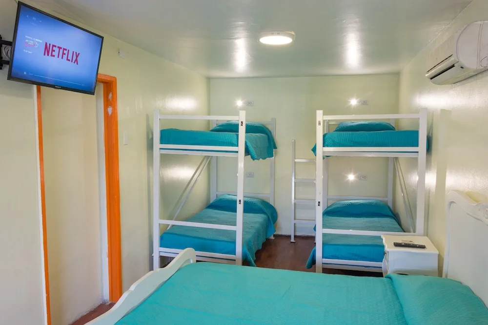 Standard Sextuple room