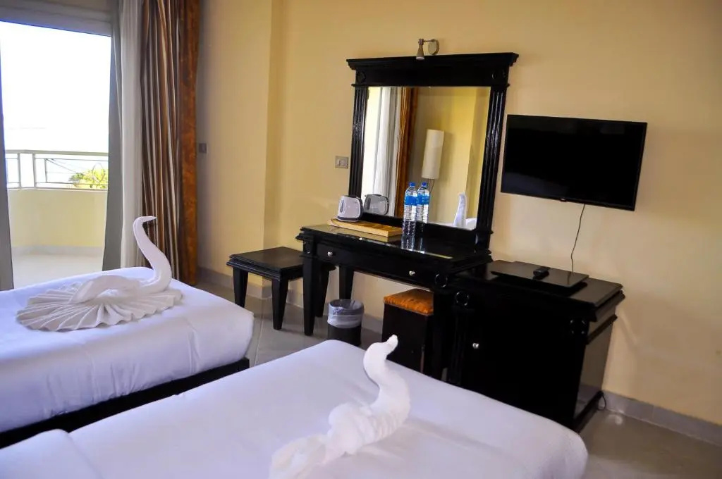 Standard Double room with sea view (full double bed)
