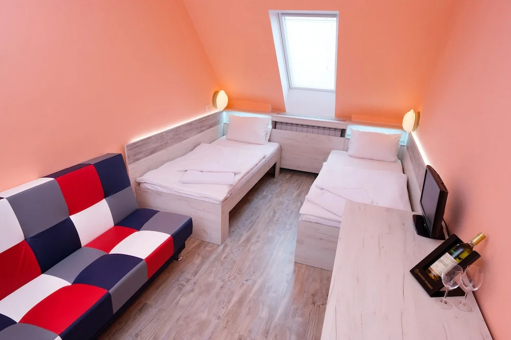 Standard Double room (full double bed)