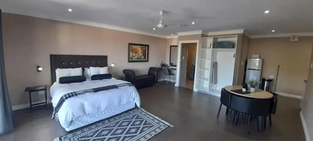 Deluxe Double room with balcony and with sea view (full double bed)
