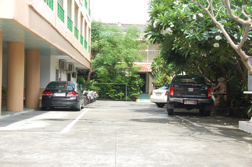 Central Place Hotel