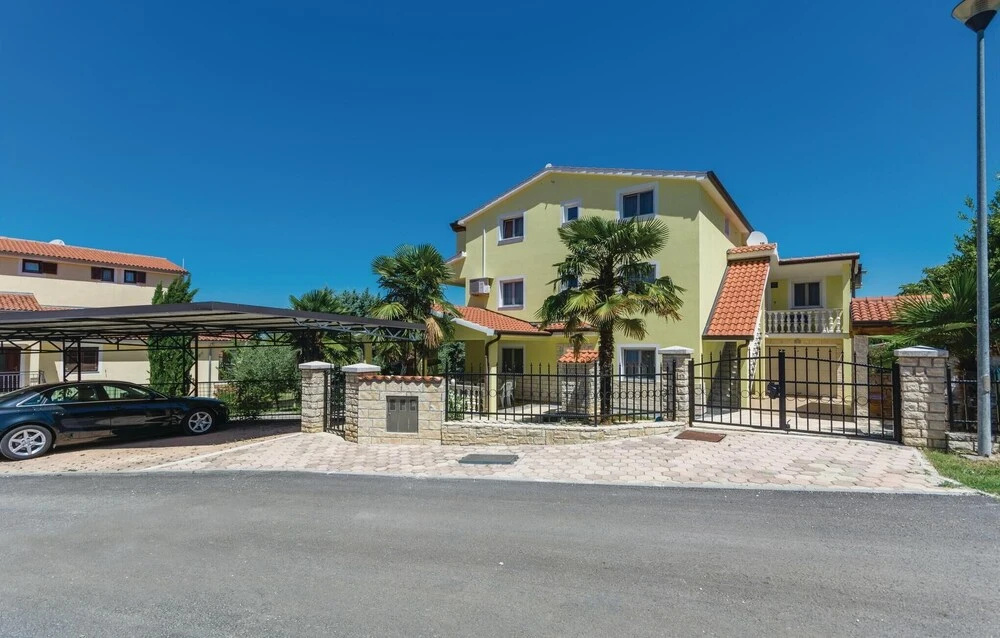 Awesome Home in Porec With Wifi and 1 Bedrooms