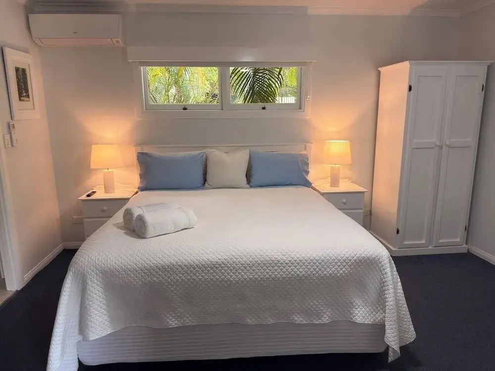 Double Family Suite (full double bed)