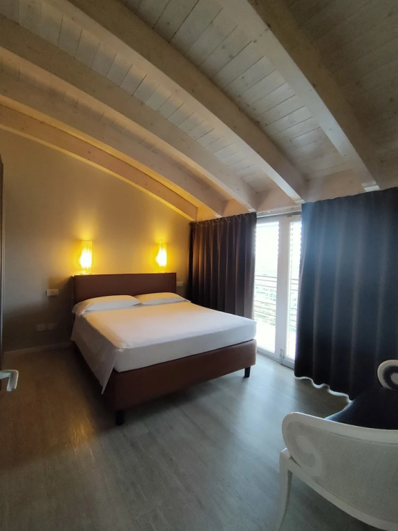 1 Bedroom Superior Suite with balcony