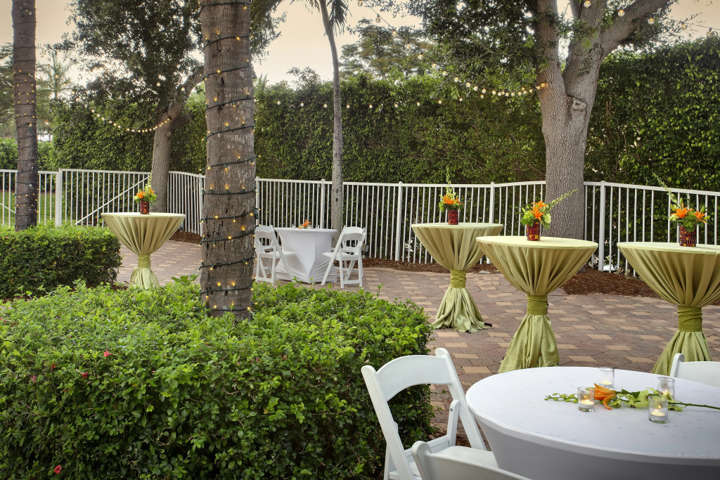 Hilton Naples